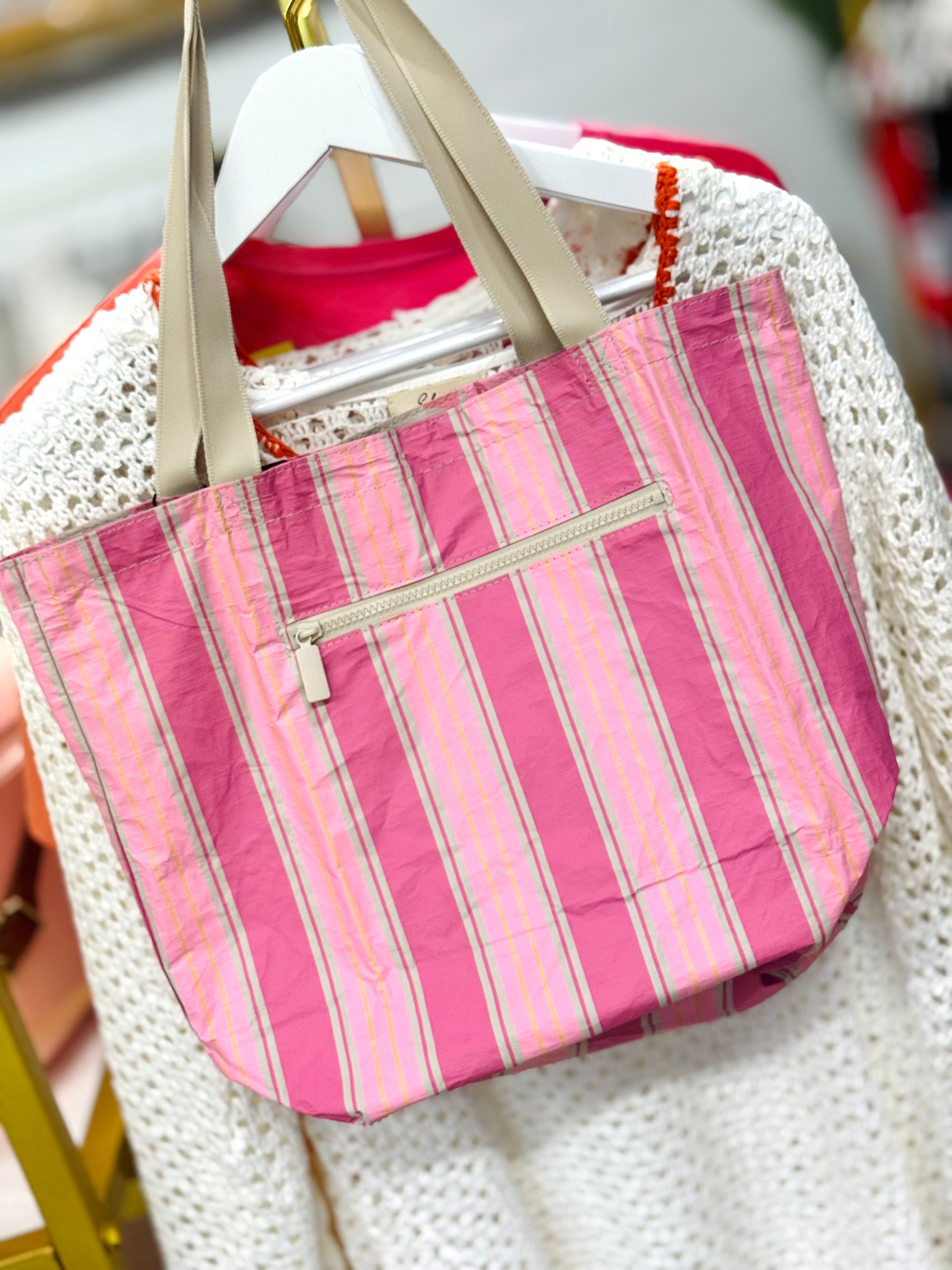 Flutter Reversible Tote Blush