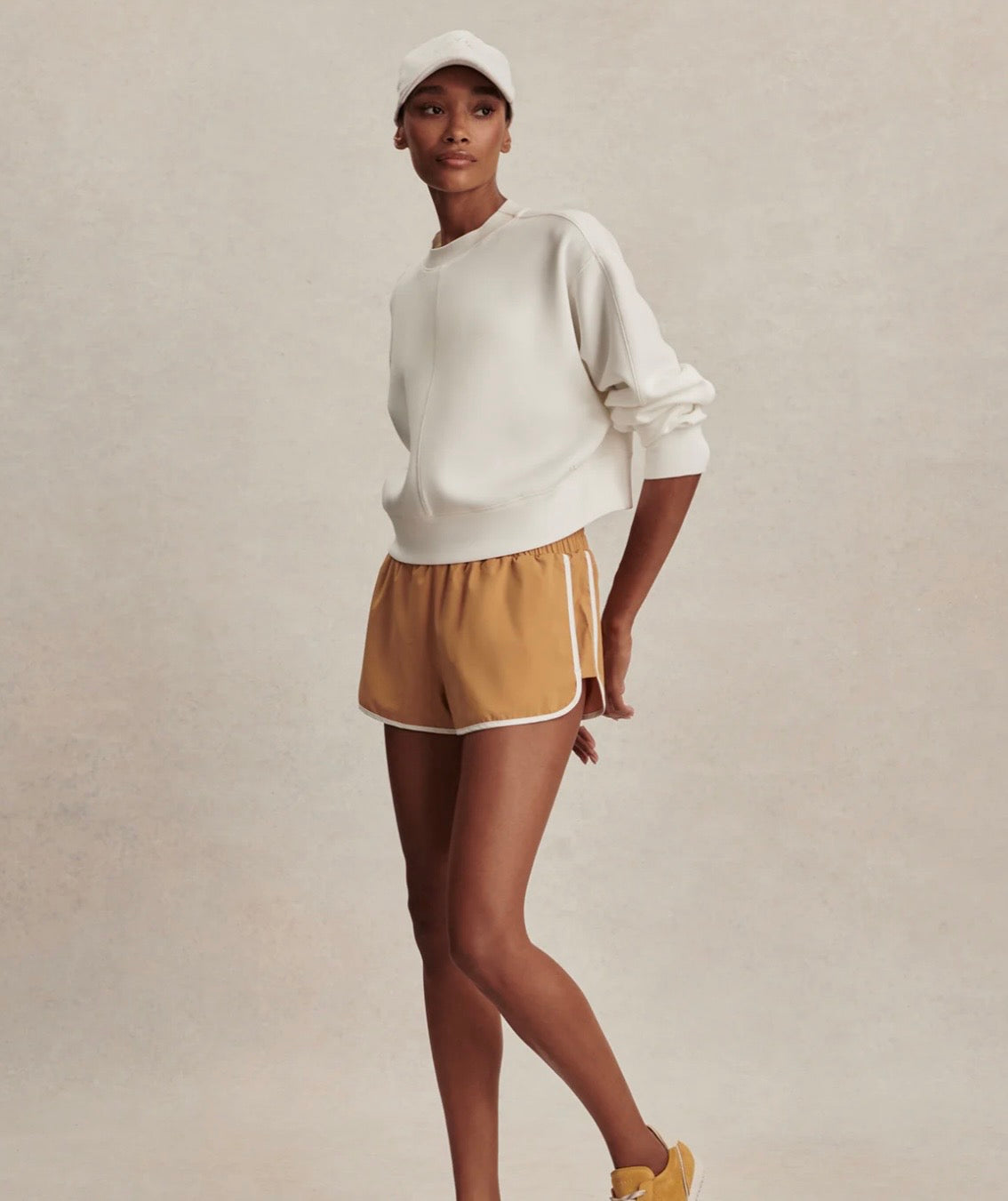 Tasmin Cropped Sweat - Snow White