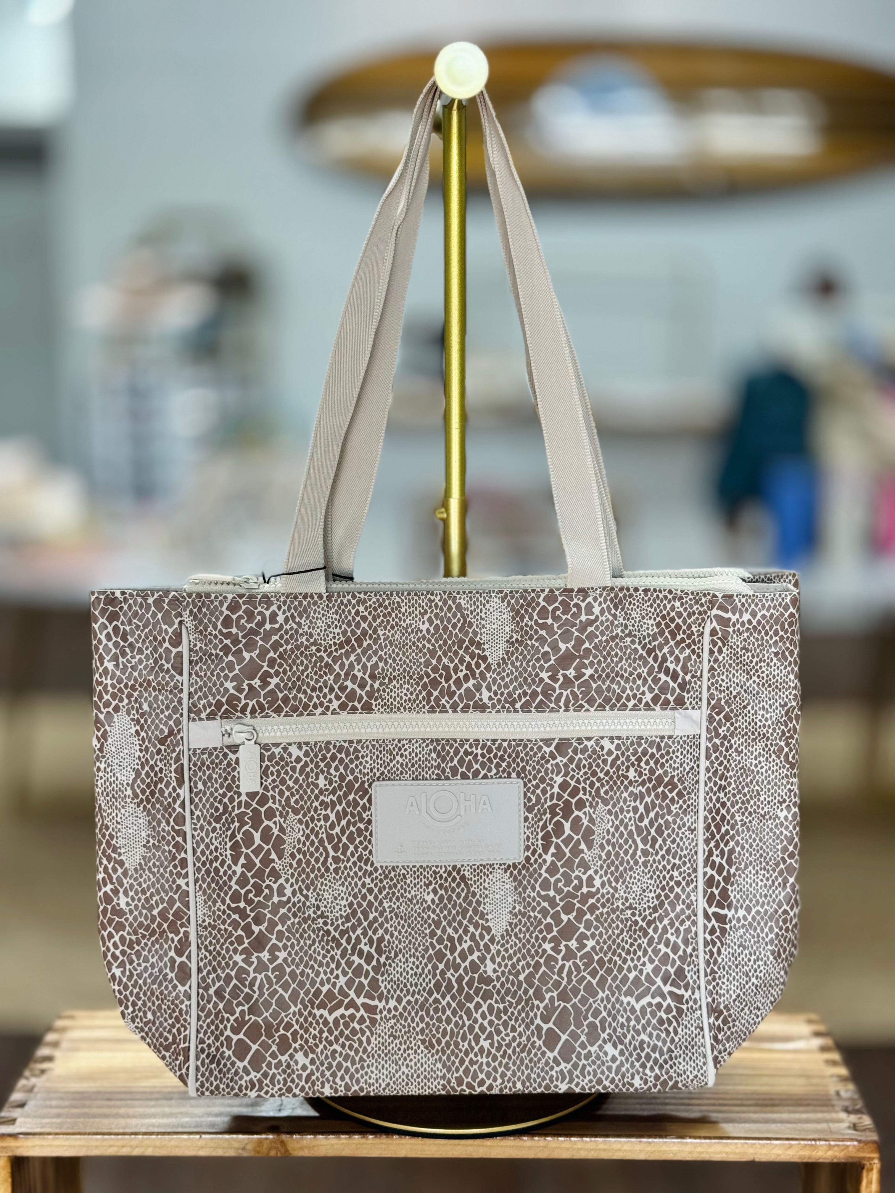 Python Go-To Tote