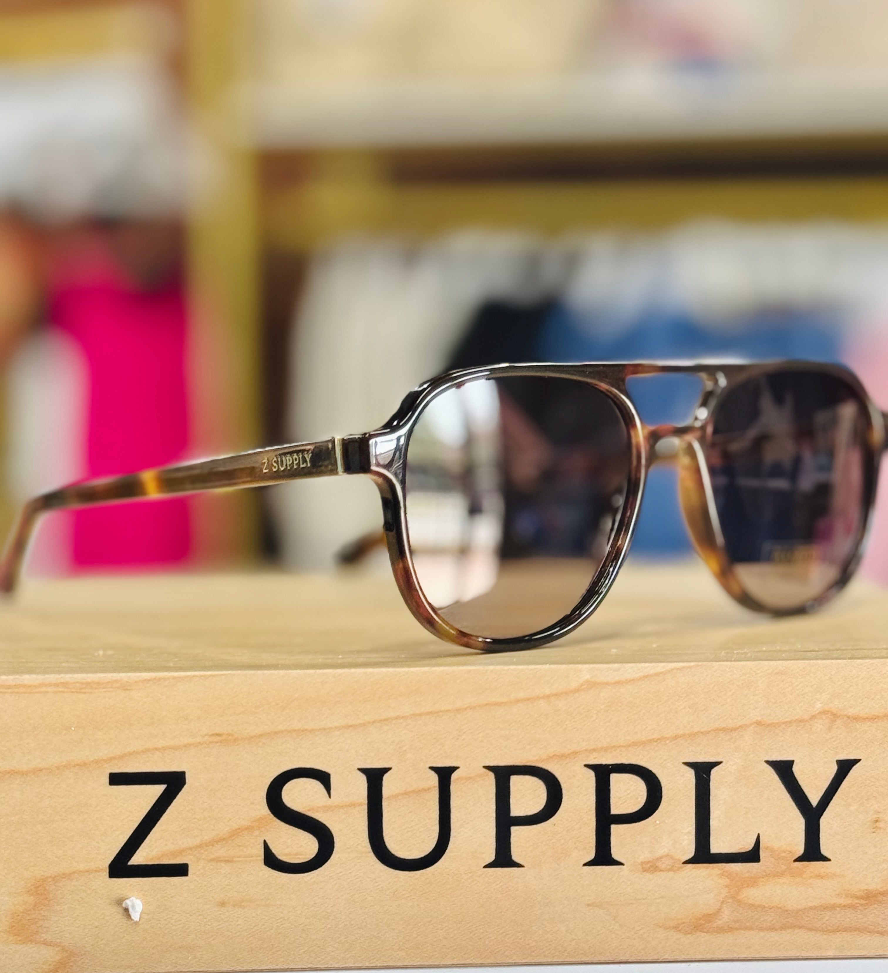 Tourist Brown Tort Gradient Polarized