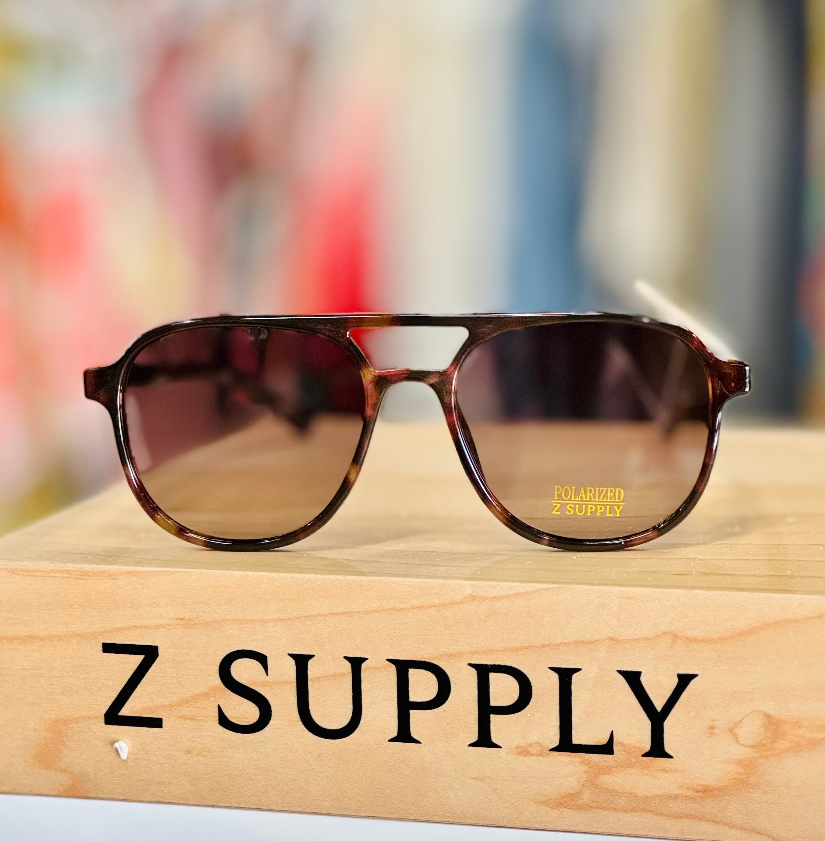 Tourist Brown Tort Gradient Polarized