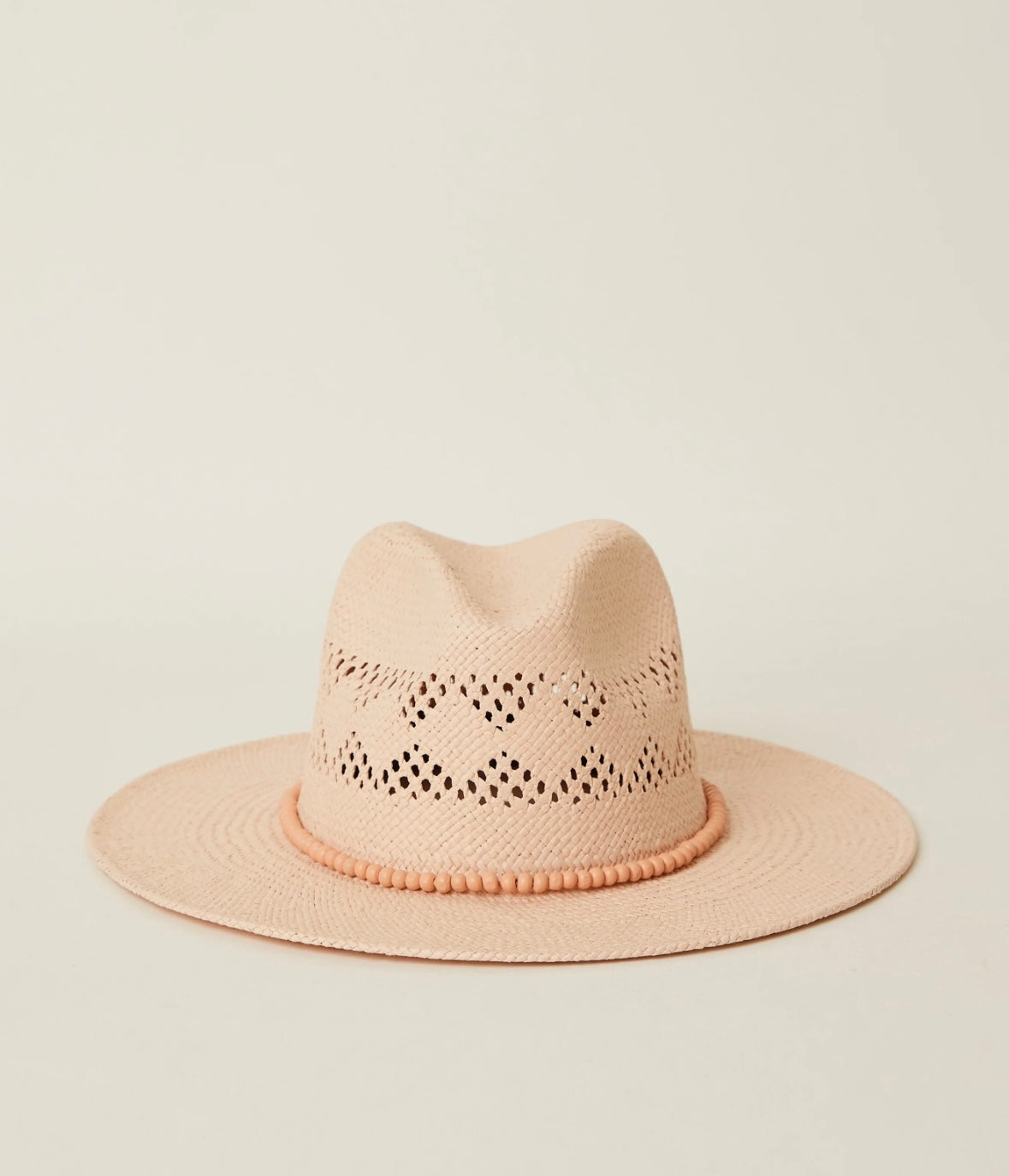 Lucy hat