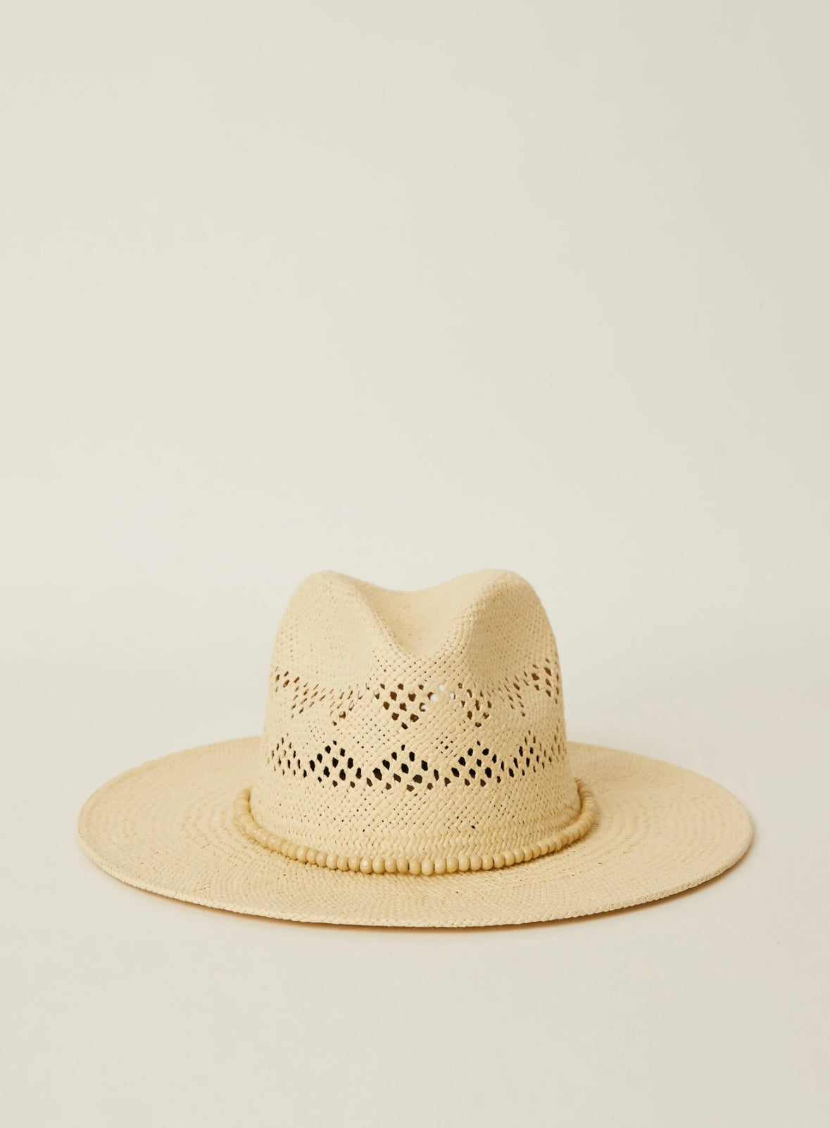 Lucy hat
